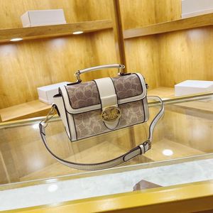Retro-style Women's Small <b>square</b> Bag - Polyester Fiber Lining Material - Fashionable Printed Handbag567 - Product Image 1