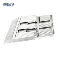 Radiateur en alliage à ailettes échiquetées empilées, dissipateur thermique en aluminium extrudé haute efficacité, conçu pour la dissipation des onduleurs photovoltaïques haute puissance
