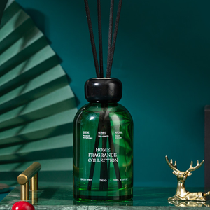 Vendita calda <span class=keywords><strong>di</strong></span> lusso 250Ml decorazione per la casa Hilton Gardenia Reed <span class=keywords><strong>diffusore</strong></span> Design unico per la casa profumo Reed <span class=keywords><strong>diffusore</strong></span> <span class=keywords><strong>con</strong></span> bastone per la casa - Product Image 4