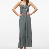 Robe longue de plage Wisrise Fashion sur mesure pour femme, vert ardoise, broderie florale, bretelles spaghetti, ourlet fluide, idéale pour les vacances