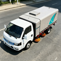 Camion balayeuse routière CLW 4x2, véhicule de nettoyage de rue alimenté par une pompe moteur, camion balayeuse Dongfeng Tianjin, nettoyage routier