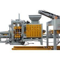 Machine à blocs de ciment multifonction QT6-15 pour blocs creux, briques pleines et pavés
