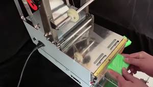 Machine d'emballage semi-automatique efficace pour CD, DVD, boîtes cosmétiques BOPP, préservatifs, emballage tridimensionnel, estampage manuel de film, enveloppement - Product Image 6