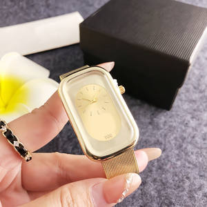 Reloj de Cuarzo de Acero Inoxidable Plateado con Esfera Ovalada y Diseño de Dibujos Animados - Product Image 3