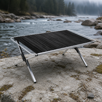 Table pliante moderne en aluminium portable avec design carré imperméable pour le camping en plein air, les pique-niques, les barbecues et la pêche