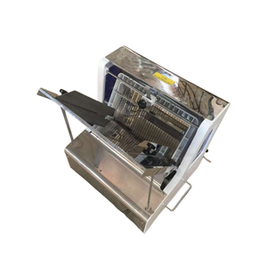 Machine commerciale automatique de diviseur de Pav Vada coupe-pain de boulangerie pour le traitement de pain de sandwich de hot-dog de hamburger - Product Image 1