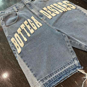 Pantaloncini con orlo grezzo con taglio dritto Athleisure da uomo lavorati a vita media in maglia Denim - Product Image 4