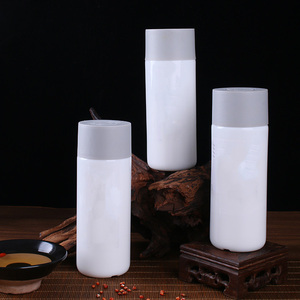 Bouteille en porcelaine blanche personnalisée avec couvercle Bouteilles en <span class=keywords><strong>verre</strong></span> de <span class=keywords><strong>25cl</strong></span> pour jus de fruits et boissons gazeuses Bouteille d'eau en <span class=keywords><strong>verre</strong></span> minéral avec couvercle à vis - Product Image 2