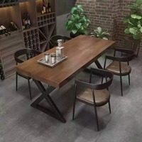 Ensemble table à manger en bois 4 places au design classique moderne Mobilier durable pour la maison Hôtel Restaurant Salon/Bar à domicile