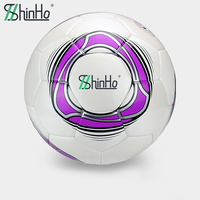 Ballon de football Shinho, fabrication sur mesure, design personnalisé, bonne rétention d'air, matériau durable, toucher doux, pour l'entraînement