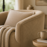 Fauteuil d'appoint moderne en forme de baril, fauteuil rembourré en velours beige avec base fixe robuste pour salon