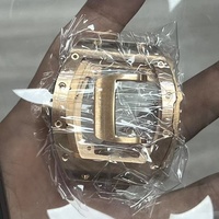 Boîtier de montre haut de gamme personnalisé serti de diamants, boîtier NTPT 3501, boîtier de montre en fibre de carbone serti de diamants