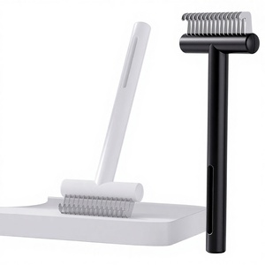 Brosse et peigne démêlants pour chiens et chats - Outil pour animaux à poils longs, fin et lisse, en ABS, rechargeable, avec <span class=keywords><strong>coupe</strong></span>-nœuds - Product Image 1