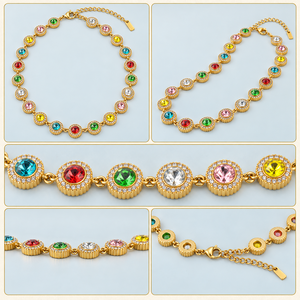 Collier pendentif rond tendance en acier inoxydable plaqué or, bijoux de fête pour femmes - Product Image 3