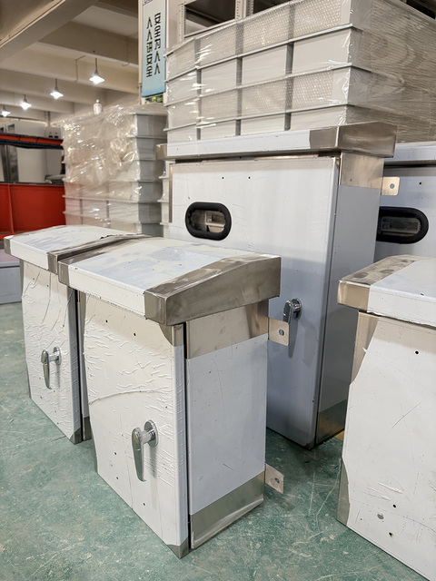 Anti-Rust SUS304 Stainless Steel Weatherproof Junction Box Outdoor Electric Breaker Box for Tropical Wet Environment