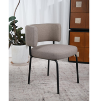 Chaise de salle à manger semi-fermée avec accoudoirs en tissu pour restaurant