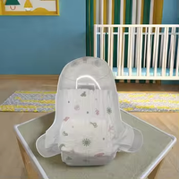 Échantillon gratuit Prix raisonnable Stocklot de couches jetables pour bébé pas cher respirant avec prêt à expédier en Chine vente en gros