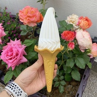 Juego de tres formas diferentes, modelo de helado, cono de gofres, comida de simulación de plástico, gabinete de servicio suave de imitación, accesorios de exhibición realistas