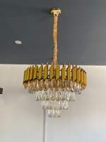 Lustres Modernes Nordiques de Luxe Personnalisés pour Hôtels et Mariages – Grandes Suspensions Dorées – Lustre de Salon en Cristal Ovale/Long/Carré