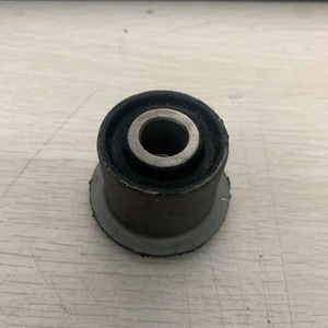 ยางหุ้มบูชปีกนกหน้าล่าง Smart 451 รุ่น 4503330014 อะไหล่ทดแทนใหม่ - Product Image 3