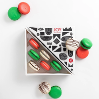 Custom Designed Mini Donut Cake Container Personalized Plastic Insert Paper Triangle Bakery Macaron Cake Box Packaging Chocolate