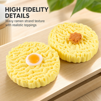 Jouet Squishy en forme de bloc de nouilles instantanées à remontée lente, Fidget en forme de brique de ramen souple, Jouet sensoriel anti-stress à presser, Décoration de bureau et cadeau de fête