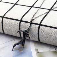 Collier de Couple Neo Gothique Argent Noir Aile de Dragon Pendentif Coeur Romantique Amour Bijoux Accessoires de Mode Cadeau de Saint Valentin