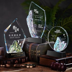 Honor of Crystal High Quality Crystal Crafts Customized Design Shape Colorful Glass Award Trophy Award Souvenir Gift