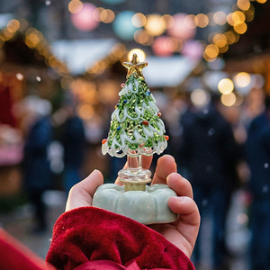 Éclairage artisanal en verre de Murano, mini sapin de Noël rotatif de 6,5 cm, idéal pour la <span class=keywords><strong>d</strong></span>écoration de Noël <span class=keywords><strong>et</strong></span> <span class=keywords><strong>d</strong></span>'Halloween à la maison, au bureau ou sur le bureau. - Product Image 3