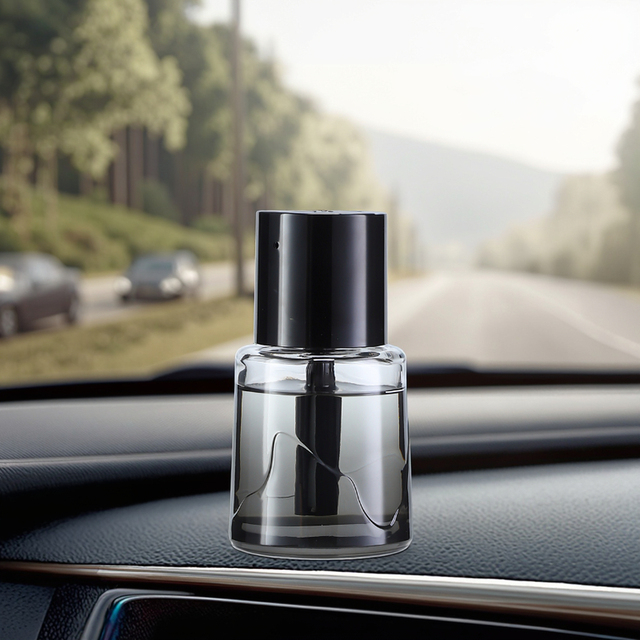 Car Perfume High-End Luxury Long-Lasting Tea Fragrance Glass Bottle Essential Oil Electric Drive Home Decoration Aroma Diffuser
