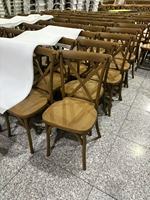 Chaise à dossier croisé en résine d'aspect bois durable pour adulte de restauration de style ferme classique pour les événements de banquet