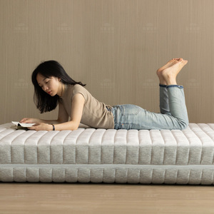 Matelas en latex naturel 1500x2000mm 1800x2000mm Fermeté moyenne Soutien orthopédique Design minimaliste Utilisation en chambre - Product Image 3