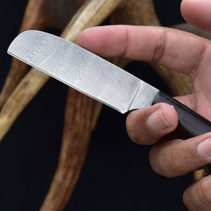 Cuchillo de Caza de Acero de Damasco Hecho a Mano de Calidad Premium, Cuchillos de Castración Personalizados con Mango de Madera y Punta Caída, Personalizable - Product Image 5