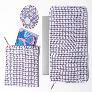 Juego de Fundas para Laptop de Algodón Personalizables con Estampado a Mano, Ligeras para Uso Diario, Disponibles en Stock, 5 Piezas de Cada Diseño - Product Image 1