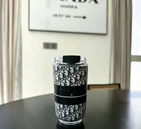 Tumbler Vakum Berinsulasi Dinding Ganda dari Baja Tahan Karat, Mug Perjalanan Bulat, Cocok Sebagai Hadiah. Harga Lebih Baik untuk Pemesanan Besar.