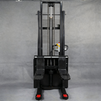 Chariot élévateur électrique compact 0,5 tonne 3m-4m avec batterie plomb-acide, pneus pleins et déplaceur latéral hydraulique pour usage agricole assis