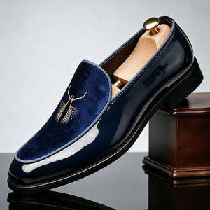 Mocassins brodés décontractés et légers pour hommes, grandes tailles, vente en gros d'usine - Product Image 5