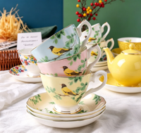 Ensemble tasse et soucoupe en porcelaine fine 200 ml avec anse dorée, style nordique, écologique, compatible lave-vaisselle et four, pour le thé