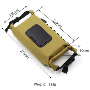 Porta Salviette Umidificate Impermeabile RR, Dispenser Portatile in Tela per Salviette Umide, Custodia Appendibile per Auto - Product Image 6