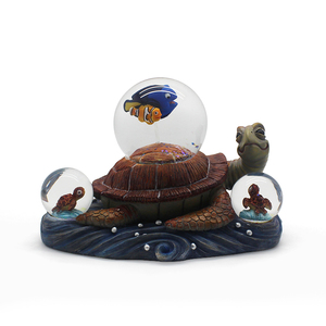 Resina animal artesanías marinas tortuga <span class=keywords><strong>marina</strong></span> globo de nieve personalización único océano resina bola de nieve estatua de tortuga globo de <span class=keywords><strong>agua</strong></span> recuerdo - Product Image 1