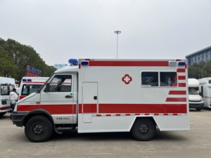 1VECO <span class=keywords><strong>Ouba</strong></span> 4x4 Ambulance tout-terrain avec abri de franchissement des eaux - Product Image 6