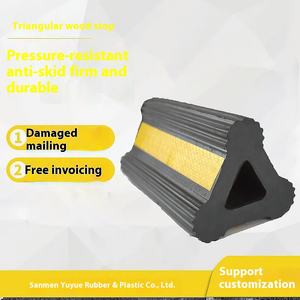 HDPE avion <span class=keywords><strong>cale</strong></span> bord de route pente anti-dérapant coin <span class=keywords><strong>bois</strong></span> positionneur de stationnement en caoutchouc <span class=keywords><strong>voiture</strong></span> arrêt Triangle chaussée de haute qualité - Product Image 2