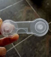 Serrure de sécurité transparente pour bébé Sangle d'armoire à l'épreuve des enfants pour la Protection des portes et des tiroirs du réfrigérateur Serrures transparentes Emballage personnalisé
