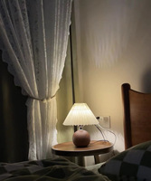 Lampe de table en céramique moderne, LED à intensité variable, lumière chaude pour chambre à coucher, design simple et élégant