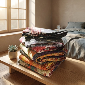Vintage Cotton Sari <b>Patchwork</b> Handmade Reversible Kantha <b>Throw</b> Bed Sheet Best Quality Collection Wholesale Price - Product Image 3