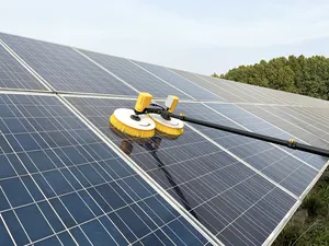 zhenda doppelkopf-doppelstromversorgungsversion solarreinigungspaneelbürsten solarpanel-reiniger mit bürstenlosem motor