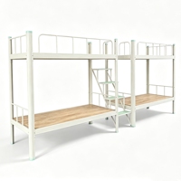 Lit superposé triple en acier robuste avec armoires verrouillables et échelles doubles pour dortoirs scolaires, d'usine ou de personnel