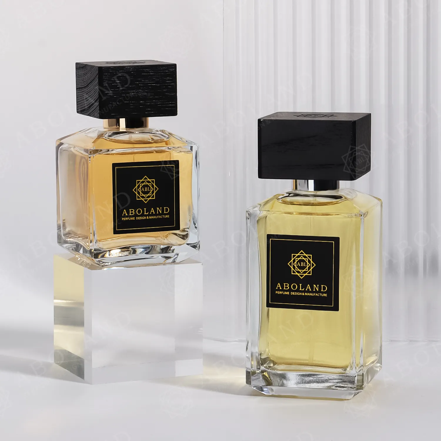 Bouteille de parfum personnalisée ODM & OEM, série de bouteilles carrées avec bouchon en bois, bouteille de parfum en verre de 100ml