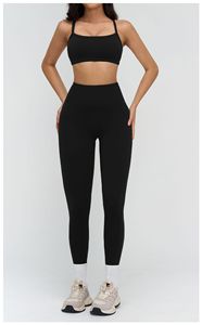 ชุดโยคะใหม่ปี 2026 สำหรับผู้หญิง เสื้อครอปเอวสูง กางเกงขาสั้นเอวสูง ระบายอากาศได้ดี สวมใส่สบาย เหมาะสำหรับออกกำลังกายในฤดูใบไม้ผลิ - Product Image 5