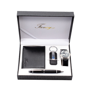 ชุดของขวัญสุดหรูสำหรับผู้ชาย Fancy Yc นาฬิกากันน้ำ กระเป๋าสตางค์ พวงกุญแจ ปากกา ของขวัญวันวาเลนไทน์สุดหรู บรรจุกล่อง 5 ชิ้น - Product Image 2